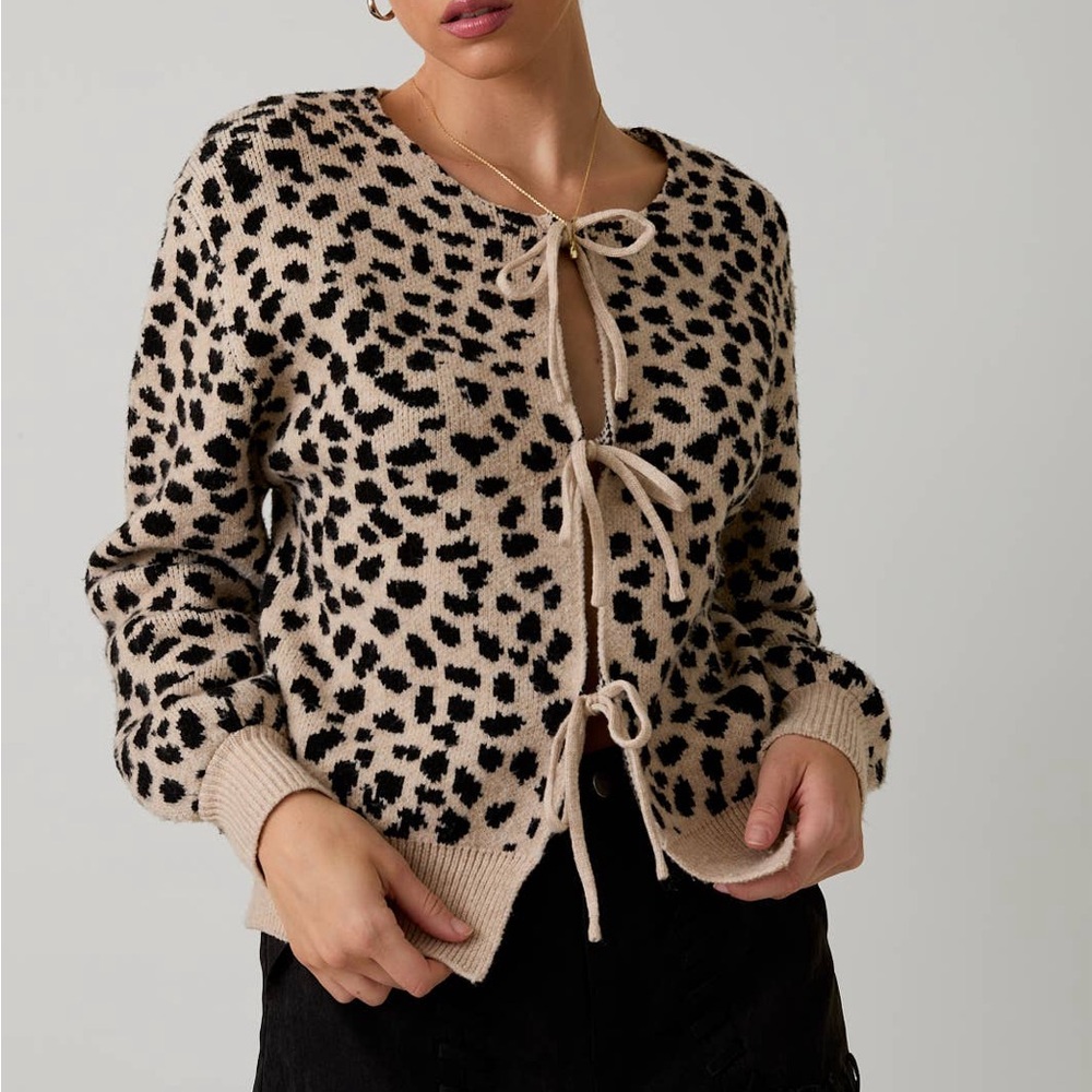 Le Lis Animal Print Cardigan